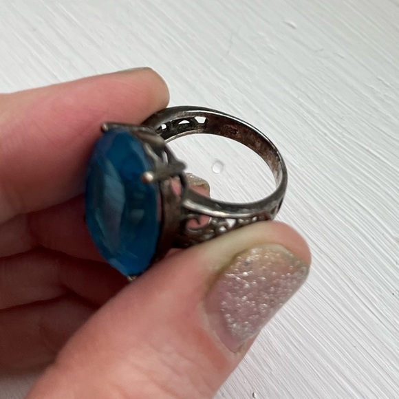 Vintage HUGE Blue Topaz and 925 Sterling Silver Ring, Boho Chunky Cocktail - Picture 8 of 12